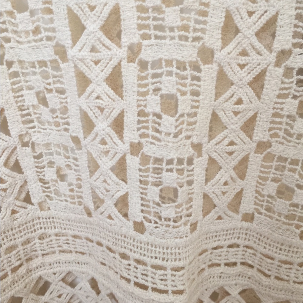 Lace top - Picture 2 of 5